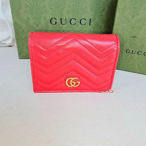 Gucci Red Matelassé GG Marmont Leather Wallet - Picture 4 of 16